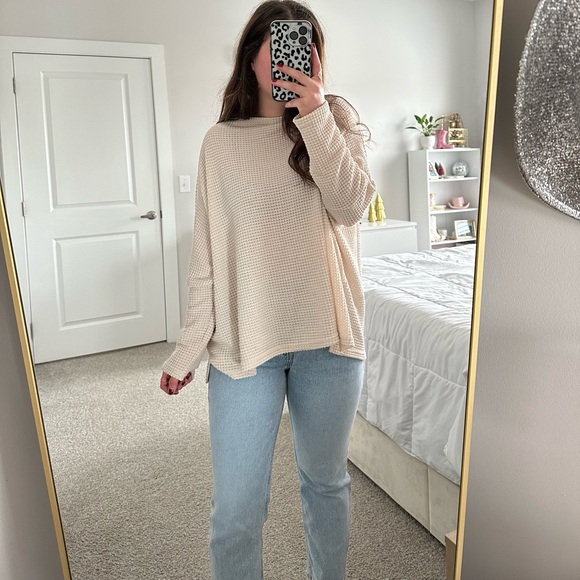 Boutique Cream Oversized Sweater - Picture 4 of 9